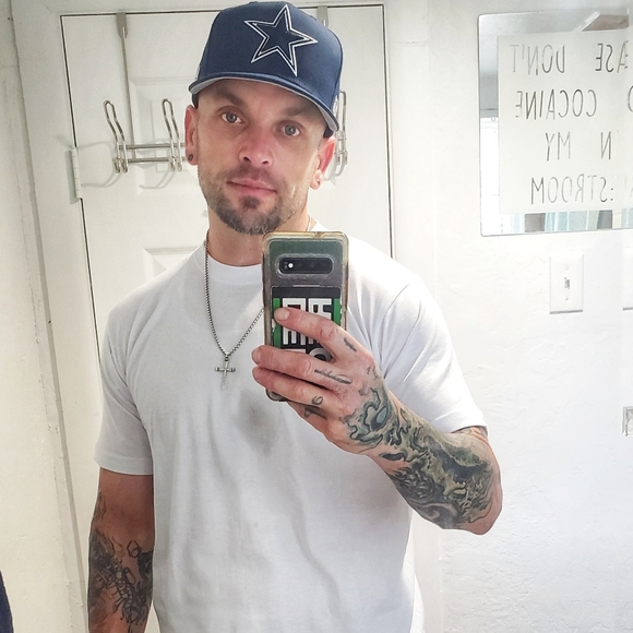 Meet your Posher, Cody - Picture 2 of 2